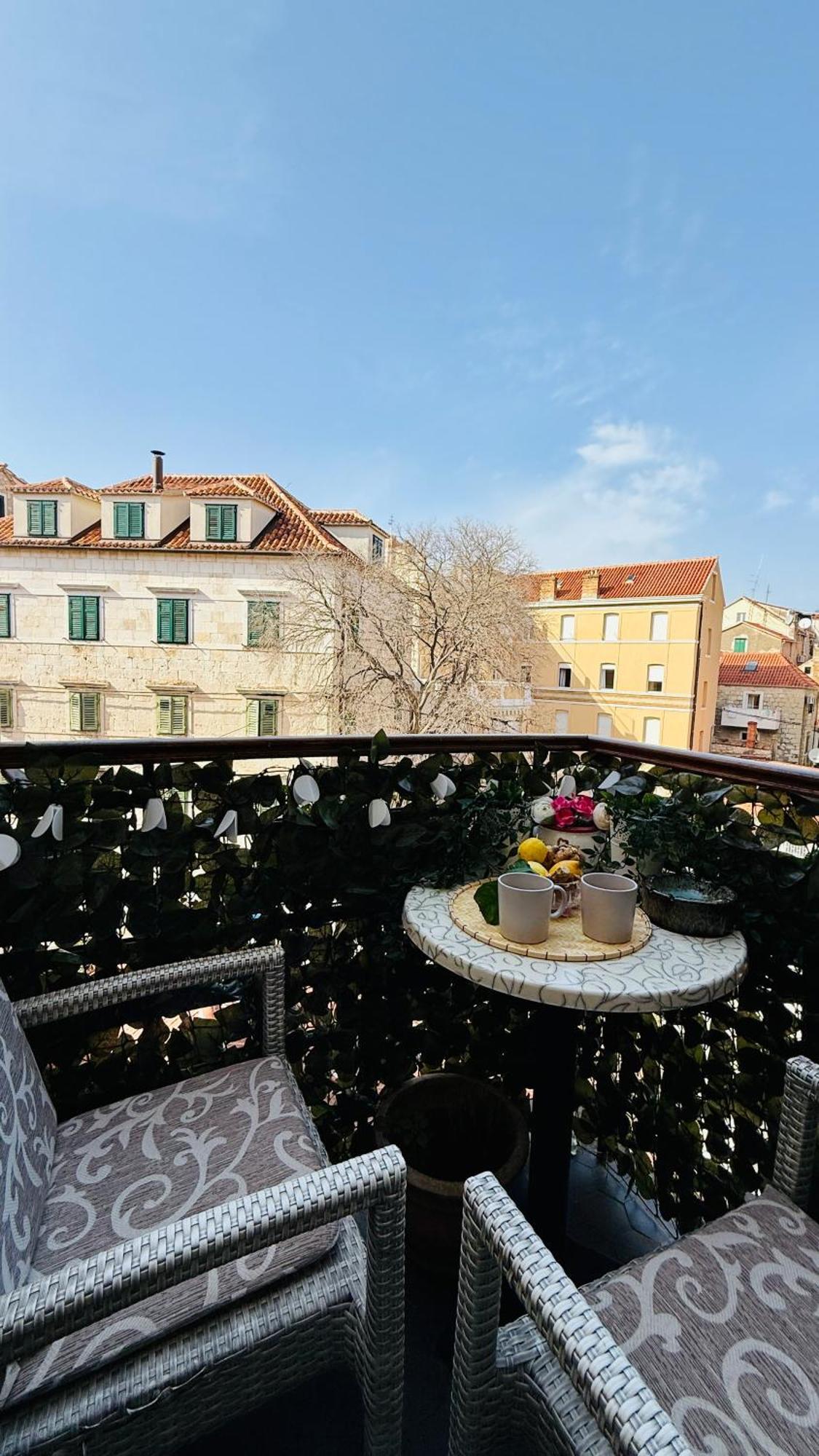 Riva Waterfront Apartments Spalato Esterno foto